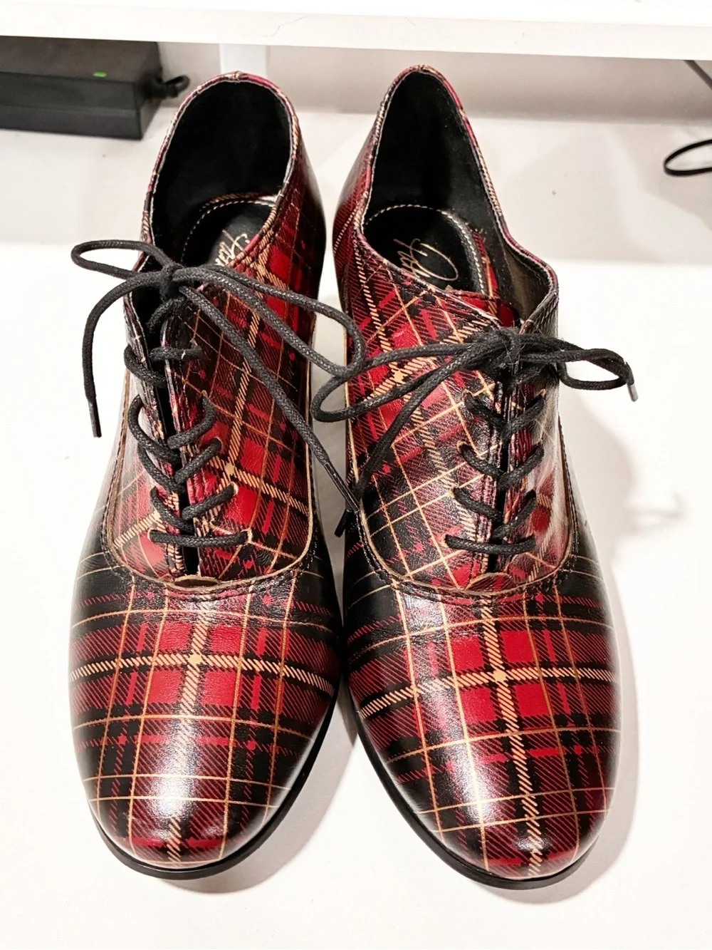 Patricia Nash Mara Shooties Oxford Shoes Italian Red Gold Tartan Lace Up Size 6